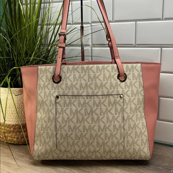 Michael Kors Pink and Beige Tote Bag - Picture 2 of 15